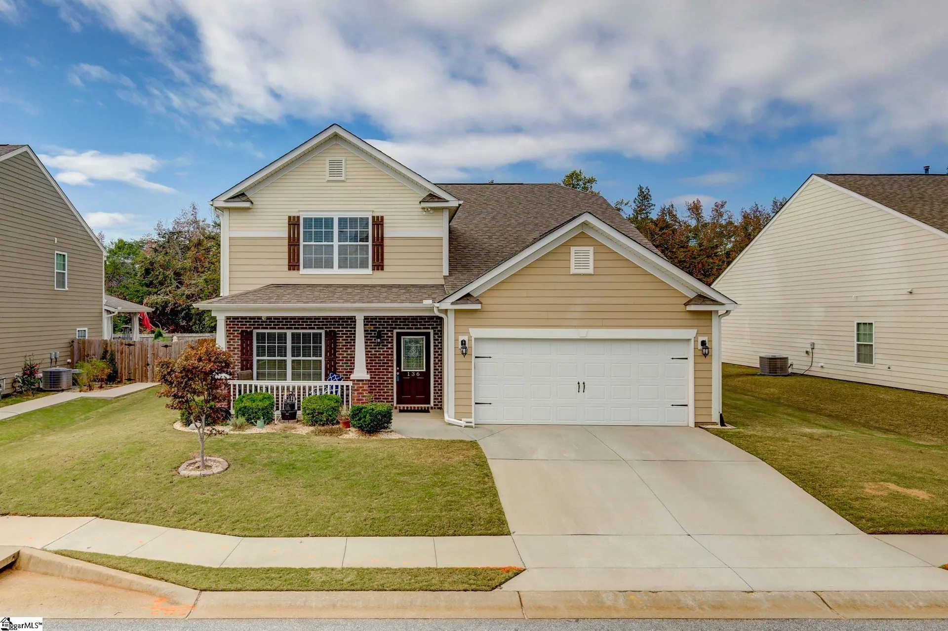 Property image 2 at 136 Hartwood Lake Lane, Greer, SC 29650