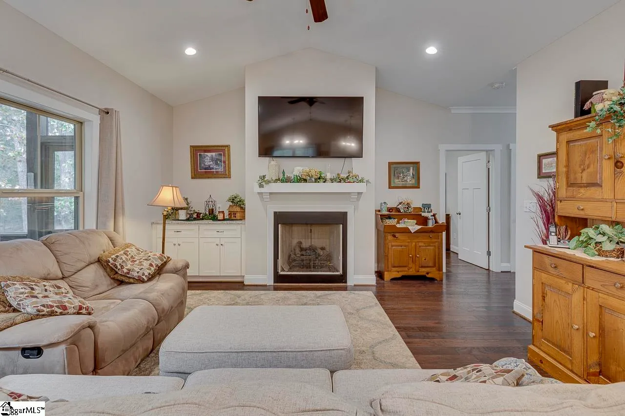 Property image 5 at 106 Indian Ridge Drive, Laurens, SC 29360