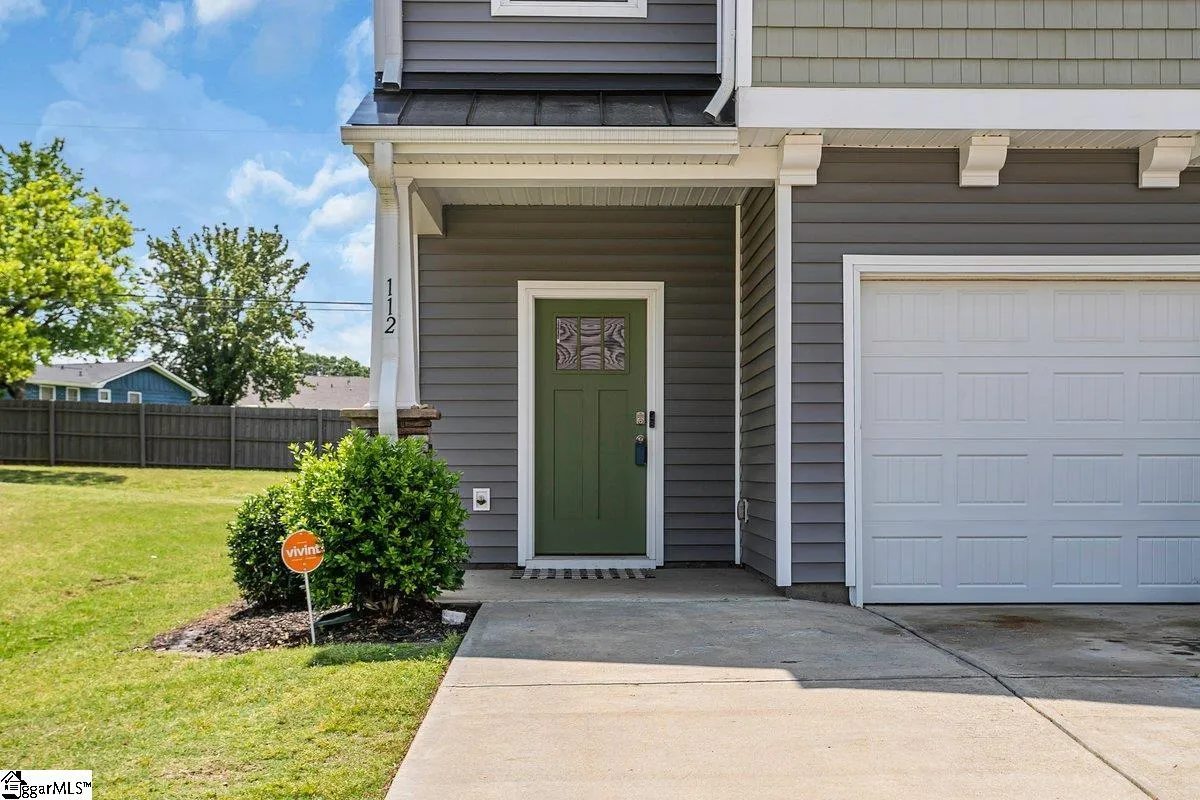 Property image 2 at 112 Addington Lane, Simpsonville, SC 29681