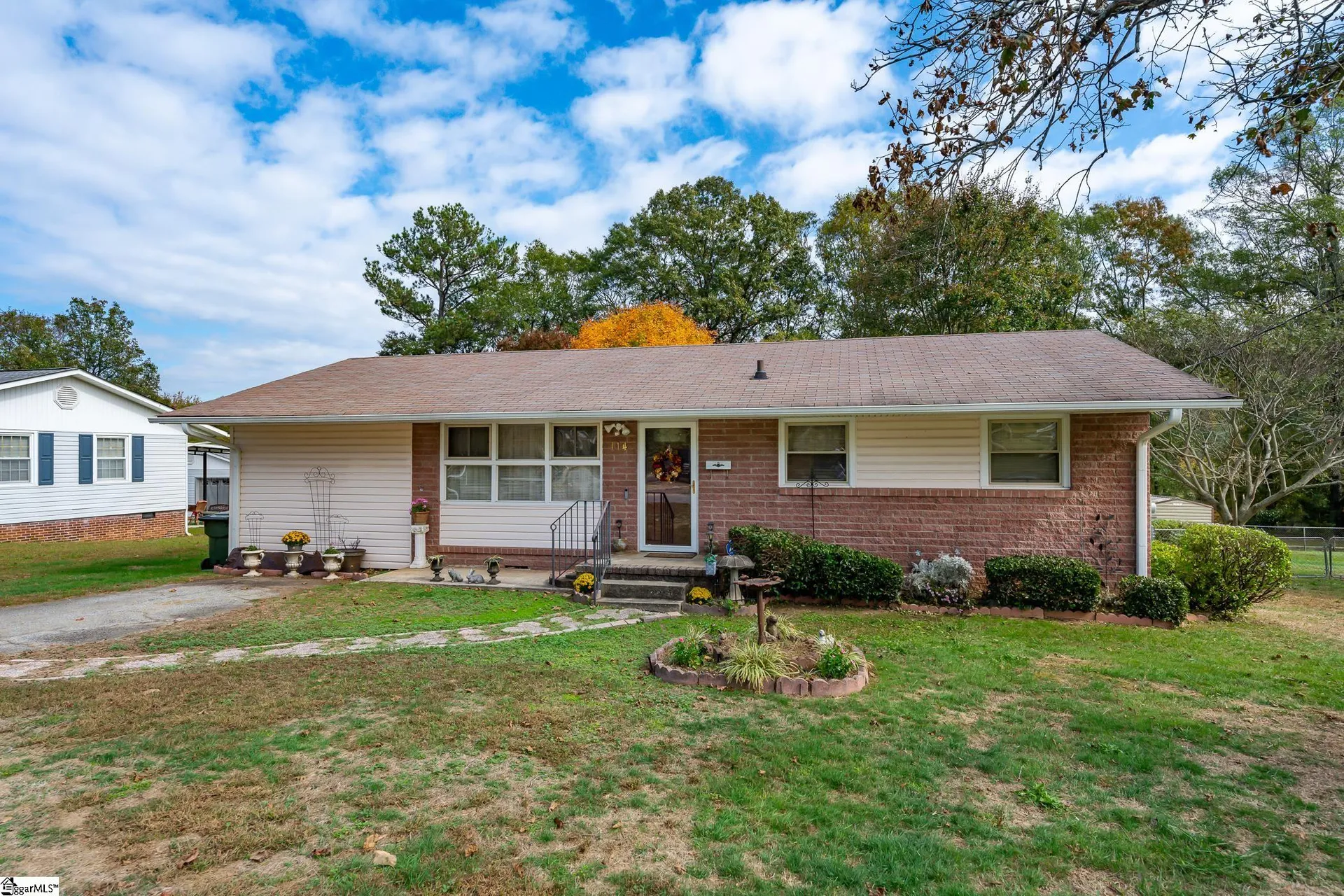 Property image 2 at 114 Vaughn Street, Greer, SC 29651