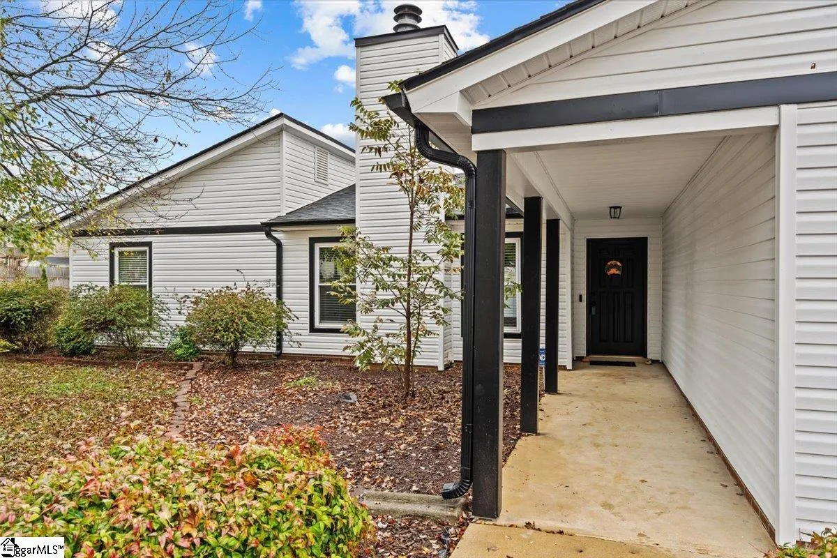 107 Amberwood Lane