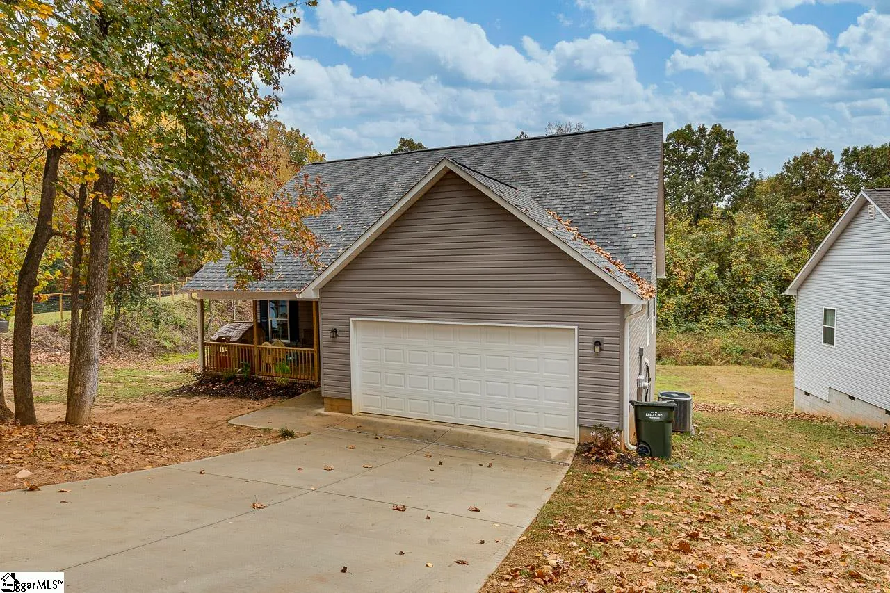 Property image 4 at 207 Bonita Drive, Easley, SC 29642