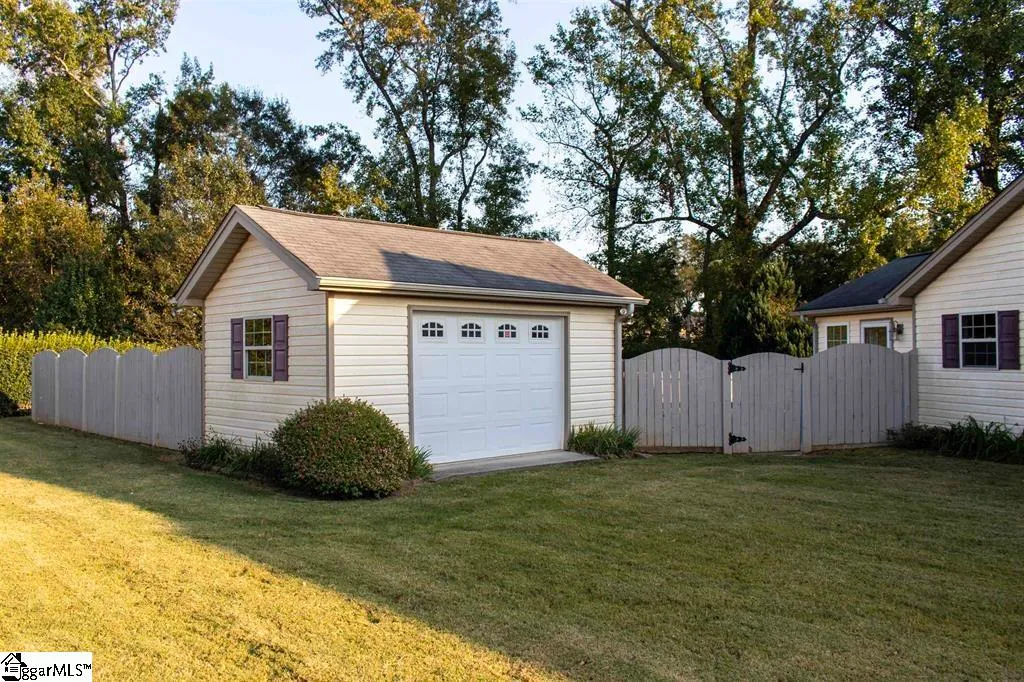 Property image 3 at 663 Clarion Court, Boiling Springs, SC 29316