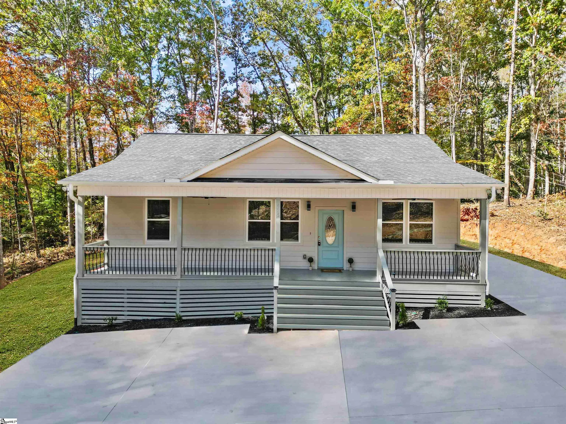 Property image 2 at 425 Tiger Lane, Westminster, SC 29693