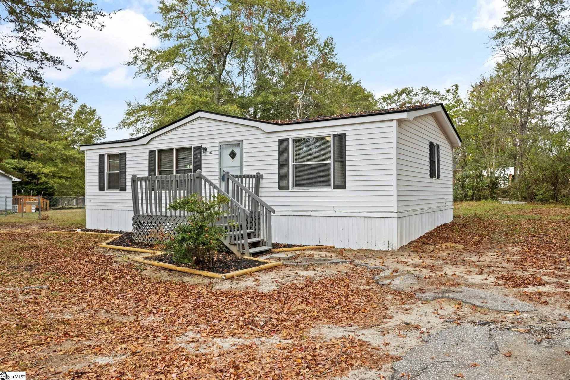 Property image 3 at 32 Cambridge Drive, Greenville, SC 29605