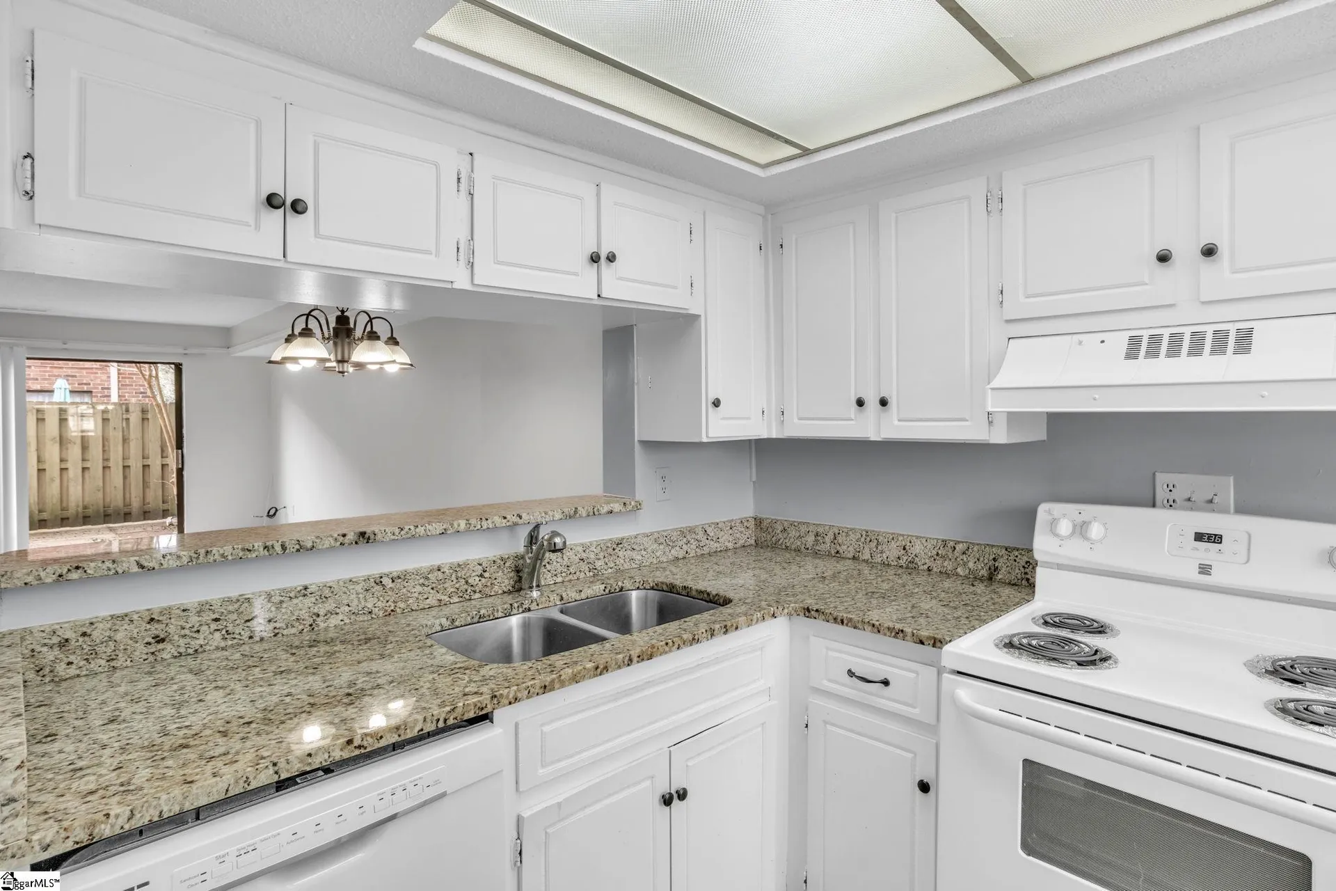 Property image 3 at 2530 East North Street, Greenville, SC 29615