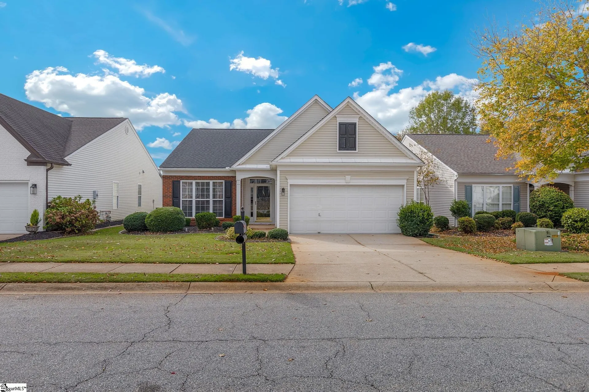 Property image 3 at 105 St James Place Drive, Greer, SC 29650