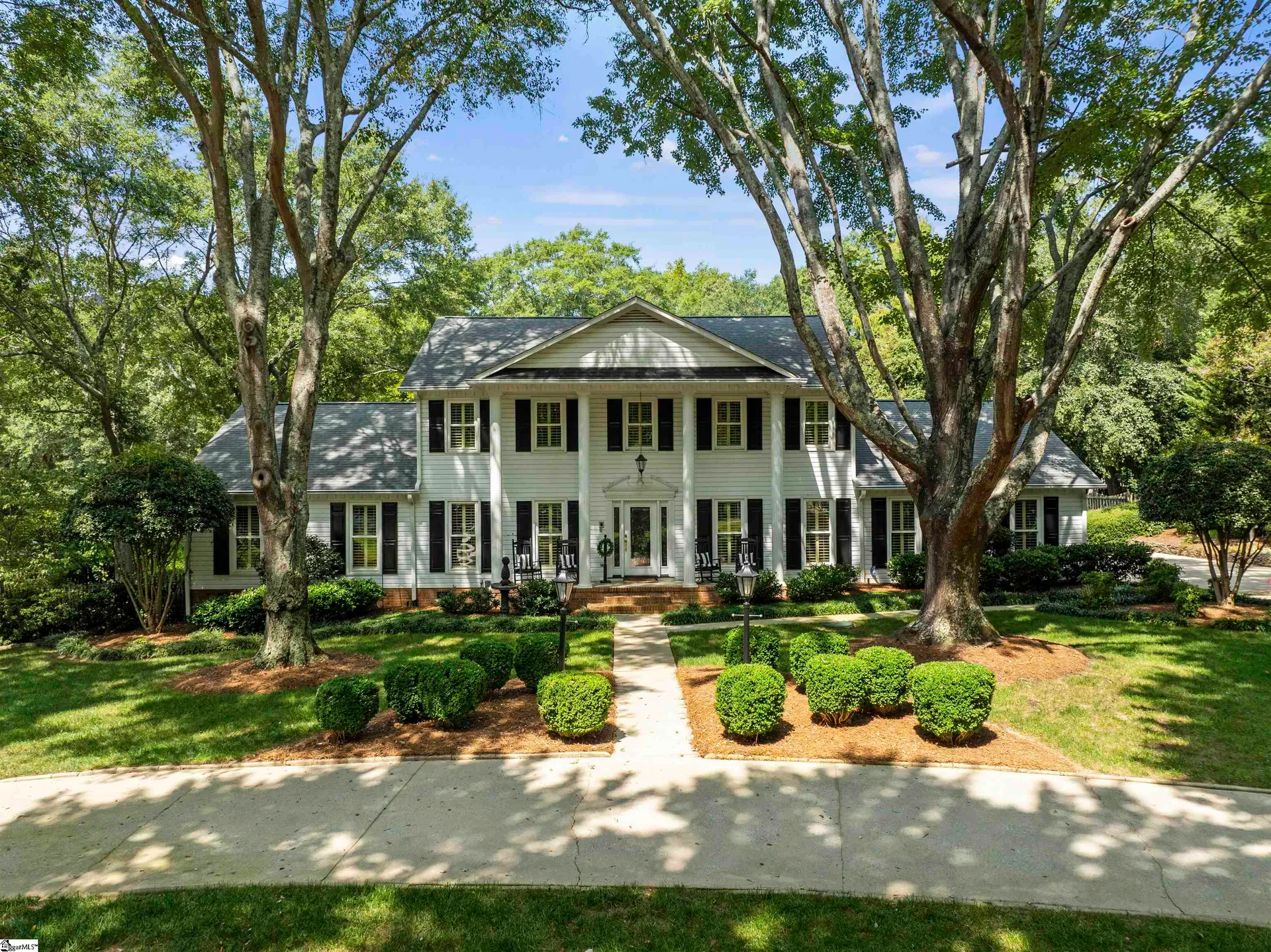 302 Woodbridge Way