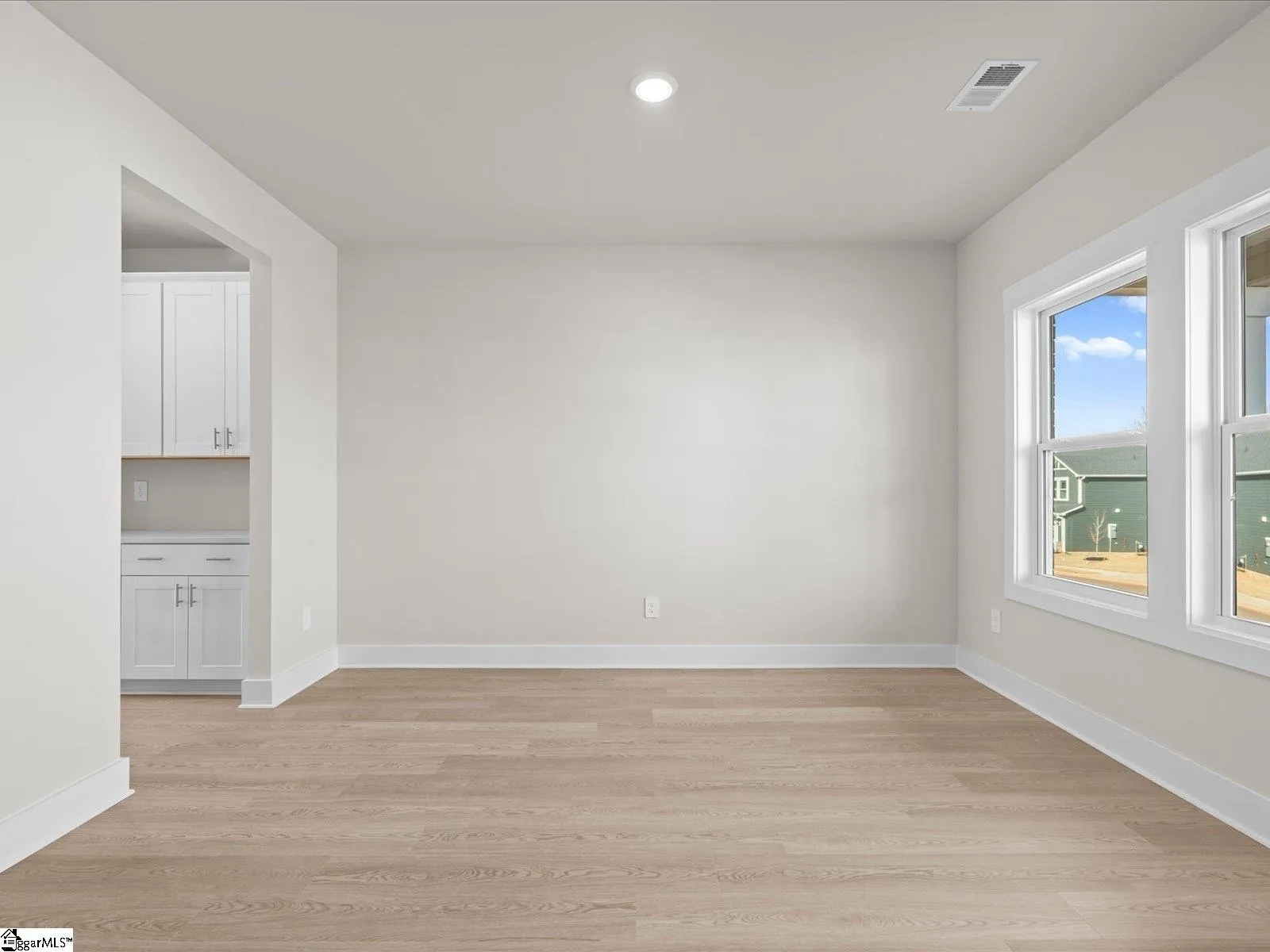 Property image 4 at 304 Lorca Drive, Greenville, SC 29605
