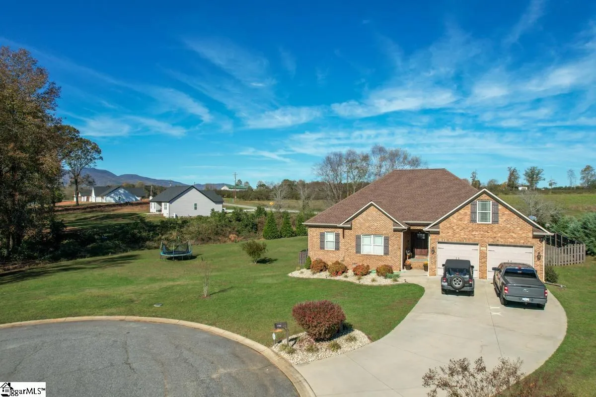 Property image 2 at 128 Wild Heather Drive, Campobello, SC 29322