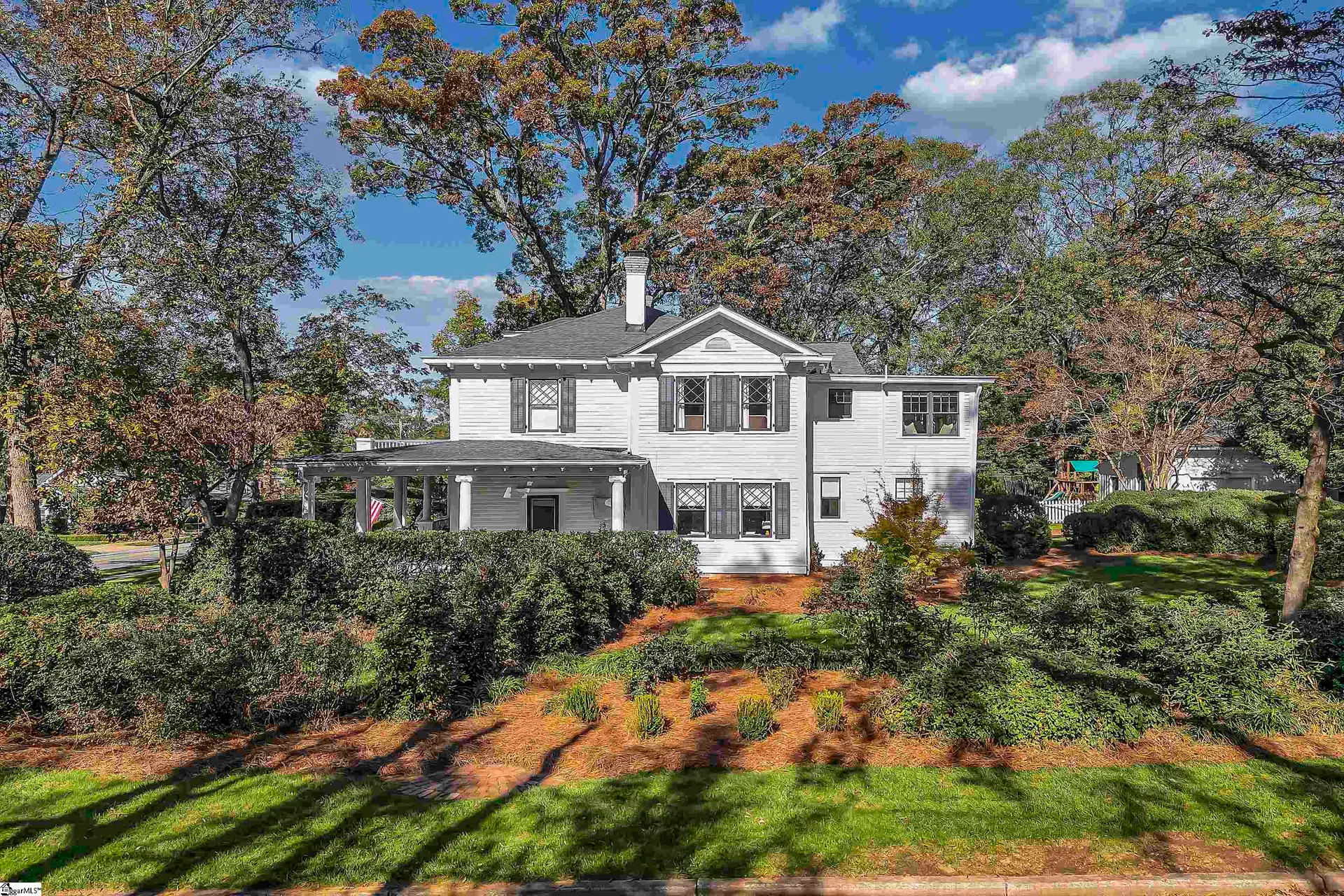 Property image 2 at 409 Mcdaniel Avenue, Greenville, SC 29601