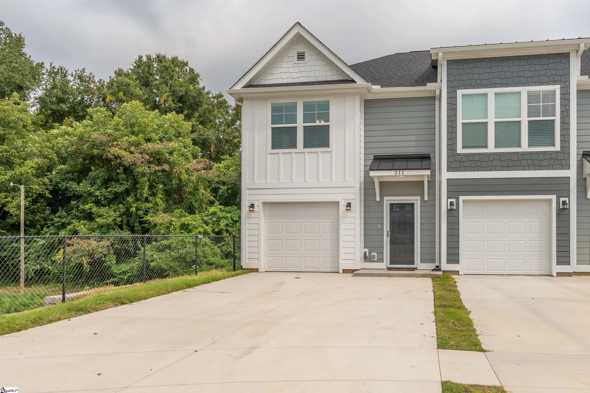 East Fairview Townhomes, Greer Community