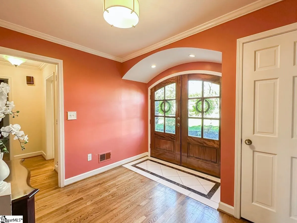 Property image 2 at 115 W Queen Ann Road, Greenville, SC 29615