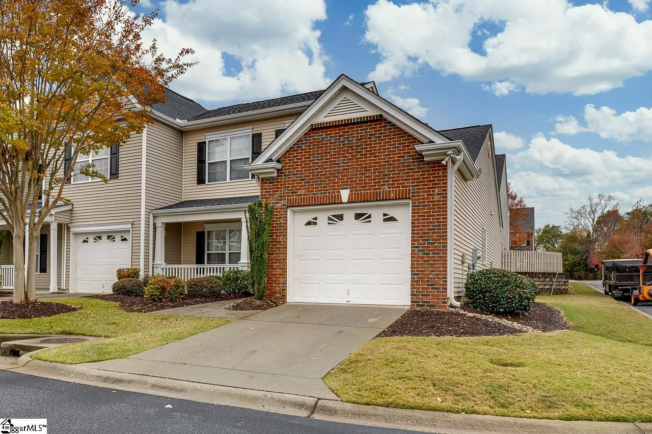 Property image 2 at 100 Pine Walk Drive, Greenville, SC 29615