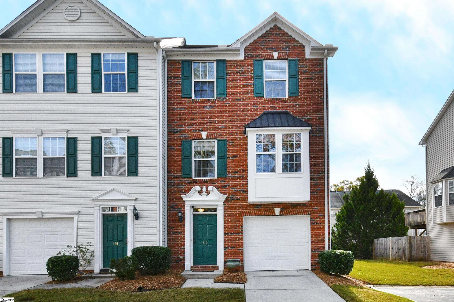 Oak Park, Simpsonville Community