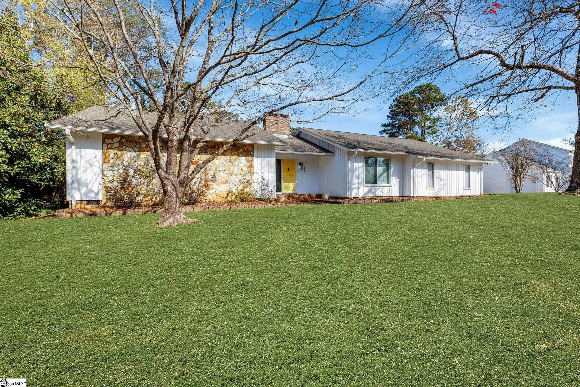 Property image 2 at 304 Huntington Road, Easley, SC 29642