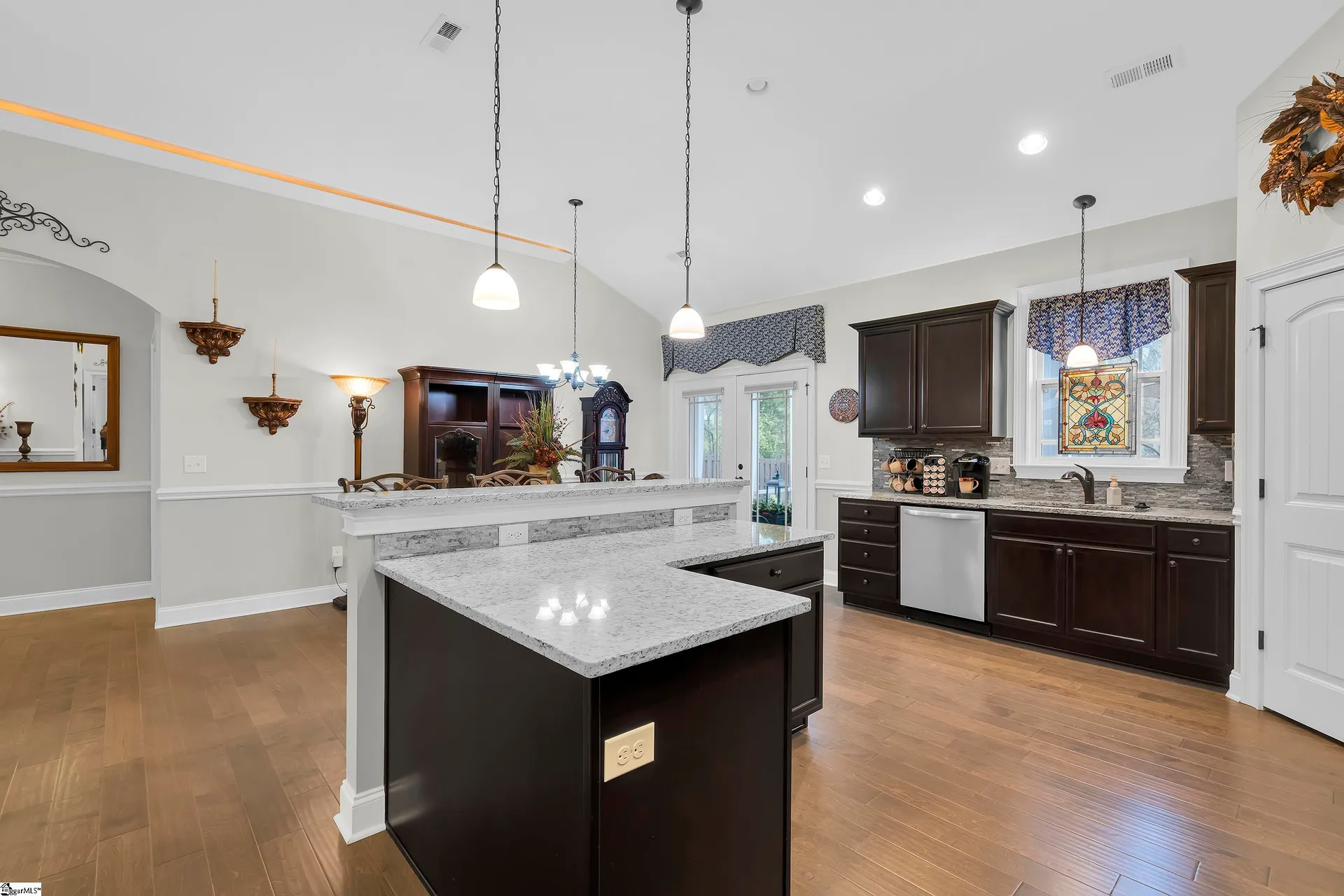 Property image 5 at 654 Cub Branch Drive, Spartanburg, SC 29301