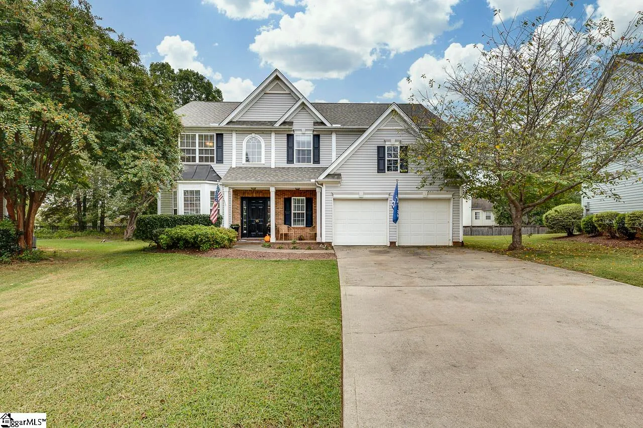18 Shadowrock Court