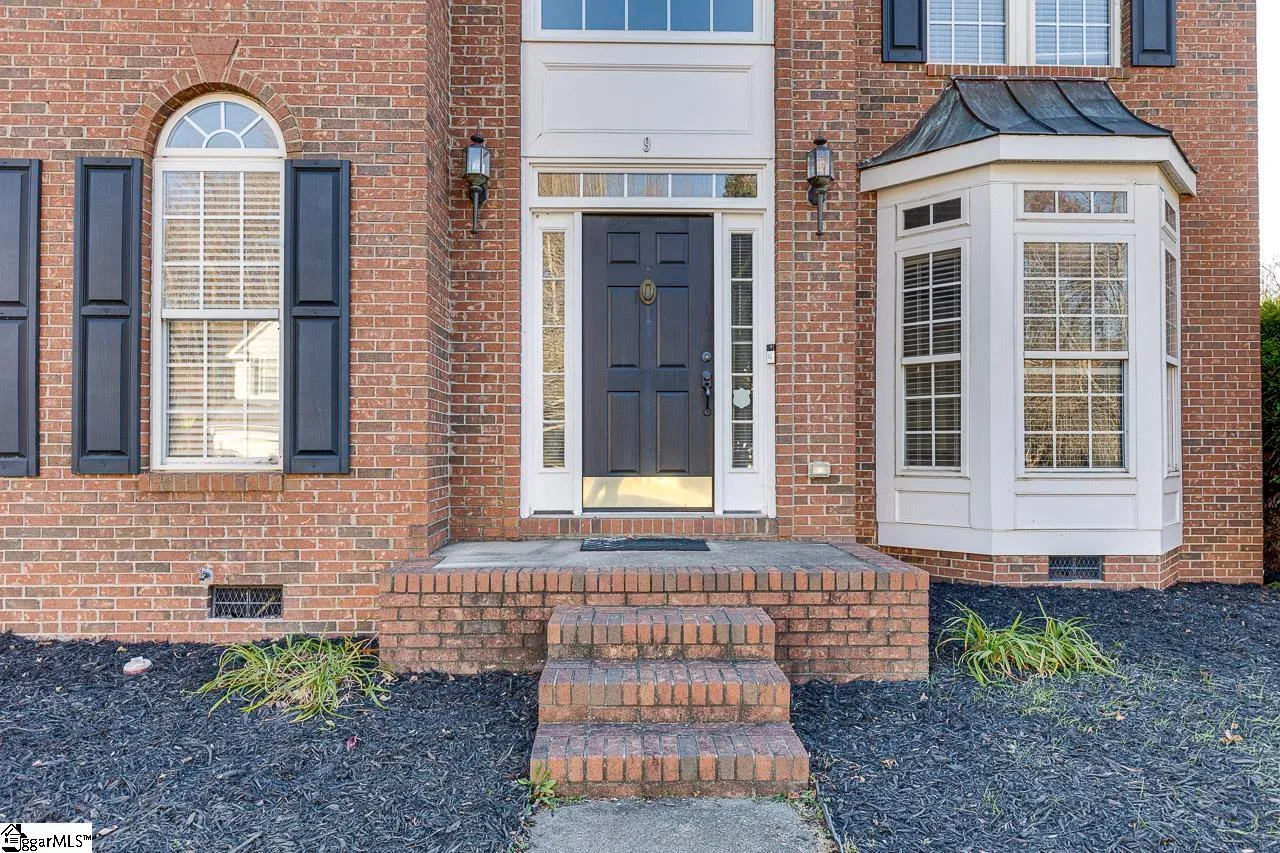 Property image 3 at 9 Willow Oak Court, Simpsonville, SC 29681