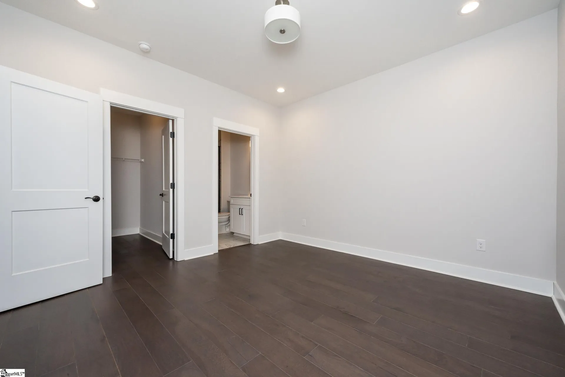 Property image 4 at 28 Whitner Street, Greenville, SC 29601