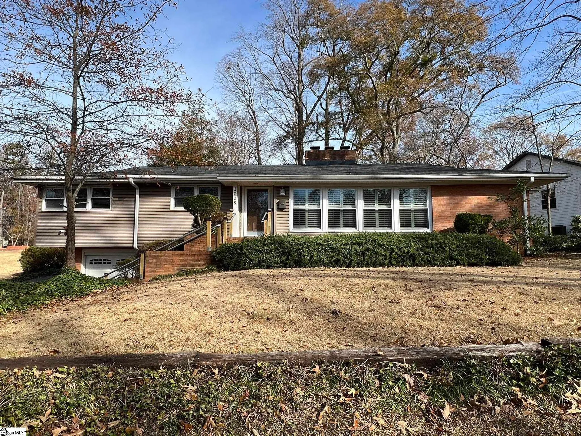 1008 Summit Drive