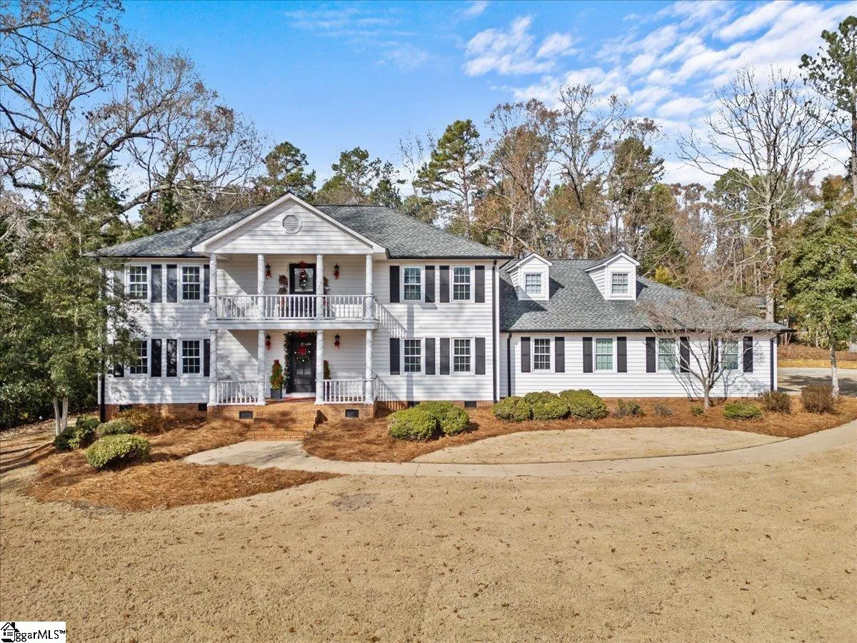 301 Ashwick Court