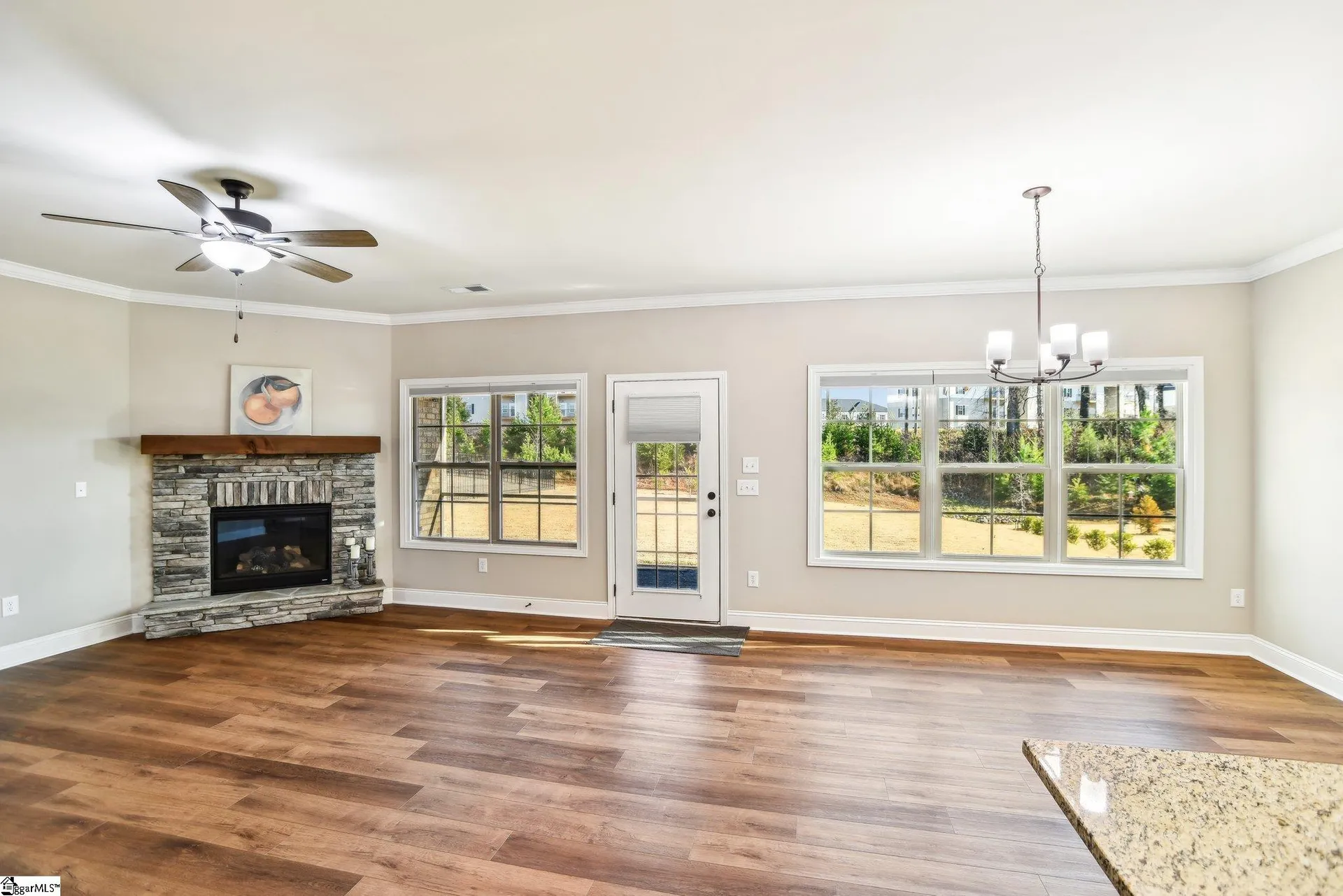 Property image 3 at 122 Silverlimb Lane, Taylors, SC 29687