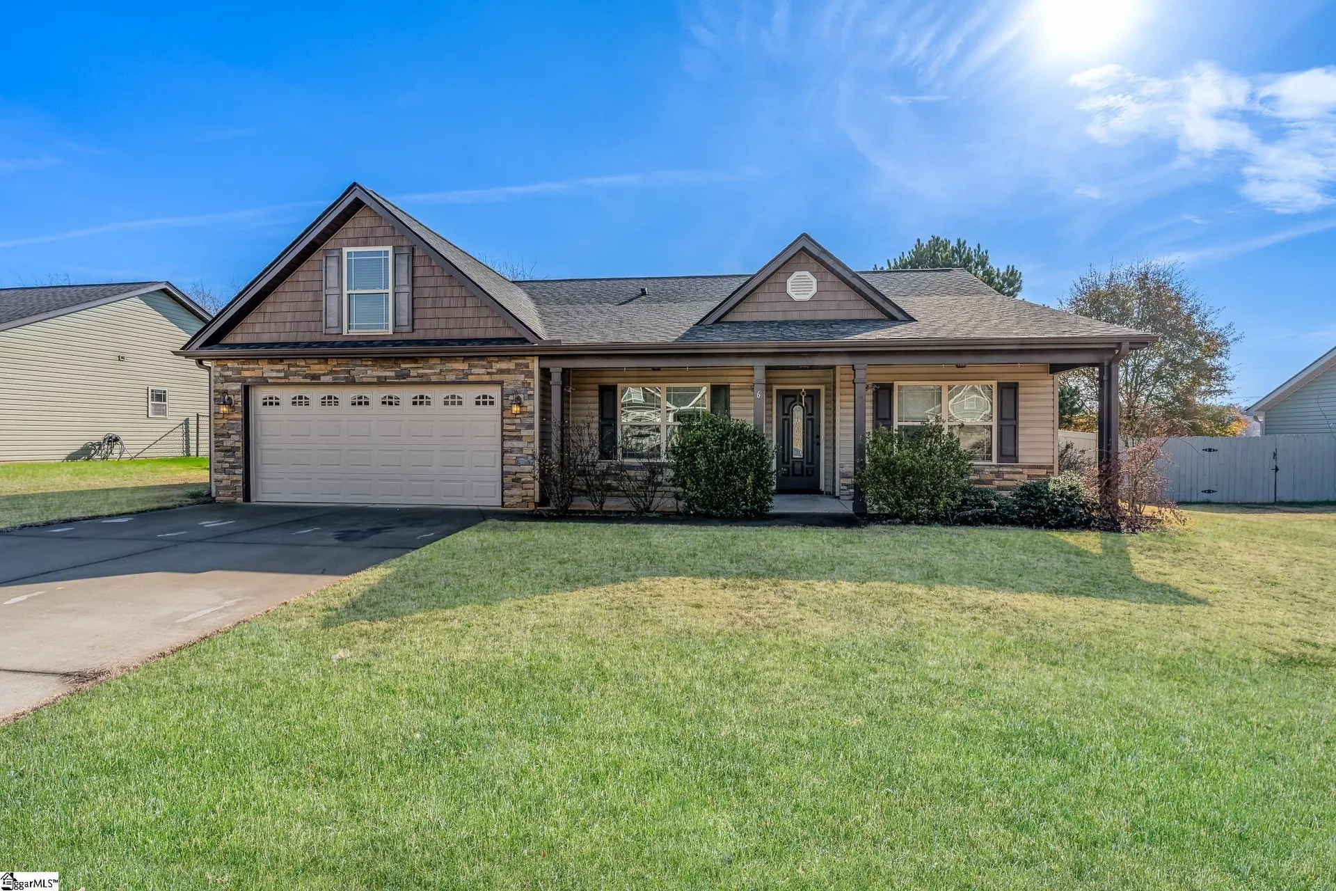 6 Robin Drive