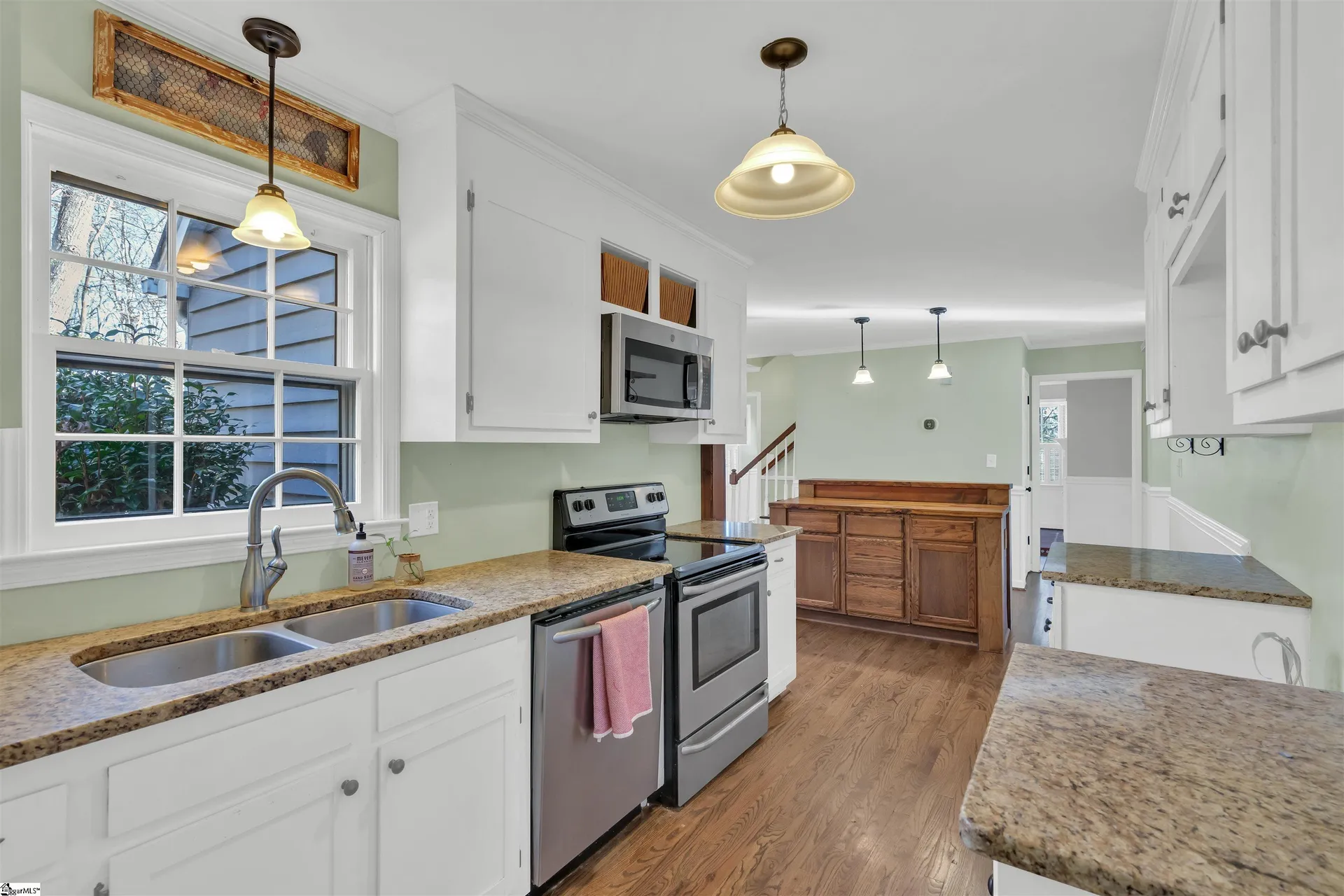 Property image 5 at 305 Fairview Drive, Greenville, SC 29609