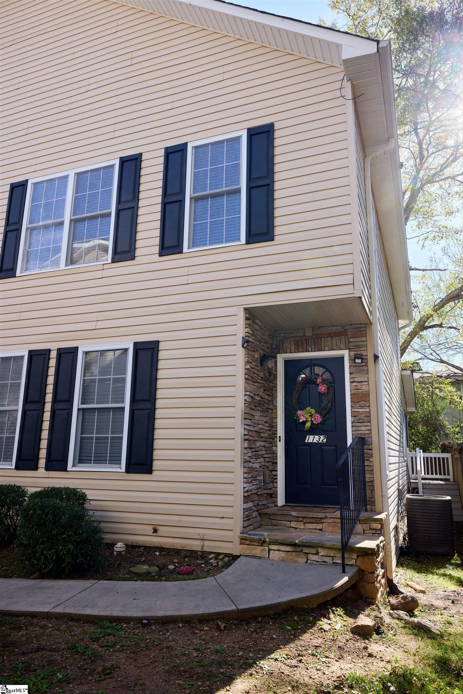 1132 E Lee Road
