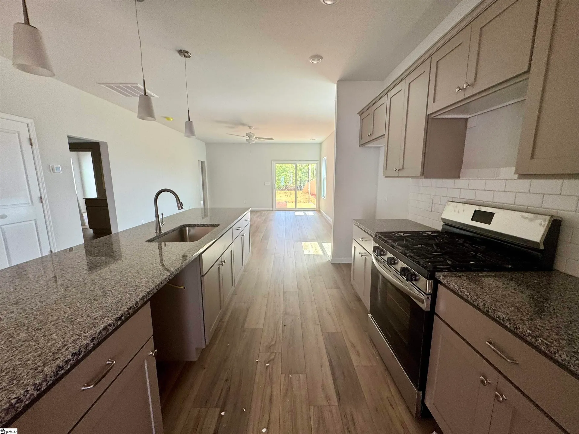 Property image 2 at 2085 Mayfair Mill Avenue, Spartanburg, SC 29301