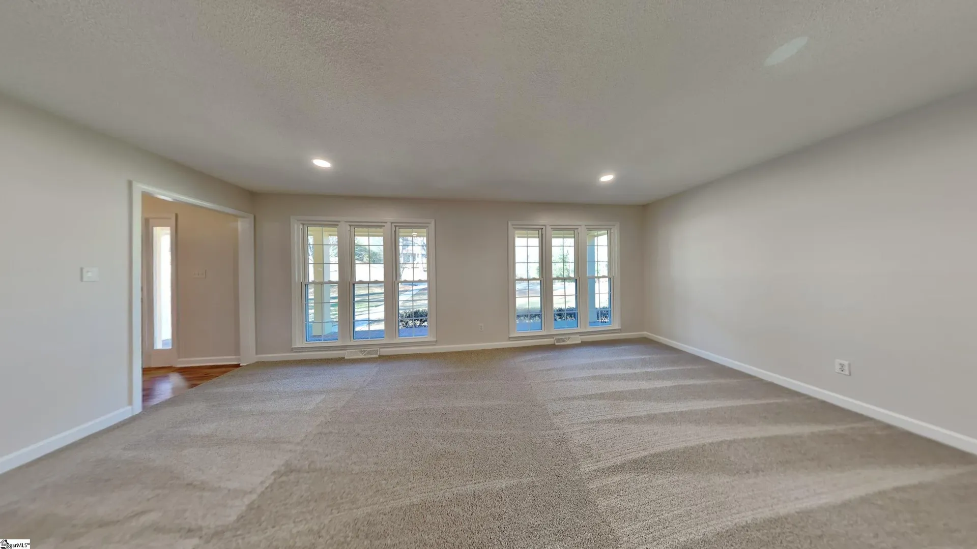 Property image 2 at 522 Cambridge Drive, Spartanburg, SC 29301