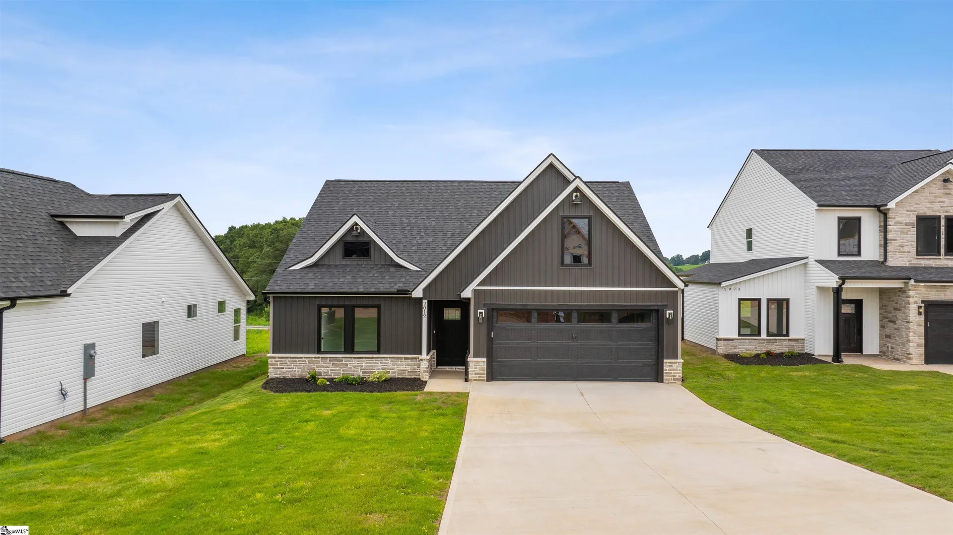 Property image 2 at 2019 Meadow Glen Court, Chesnee, SC 29323