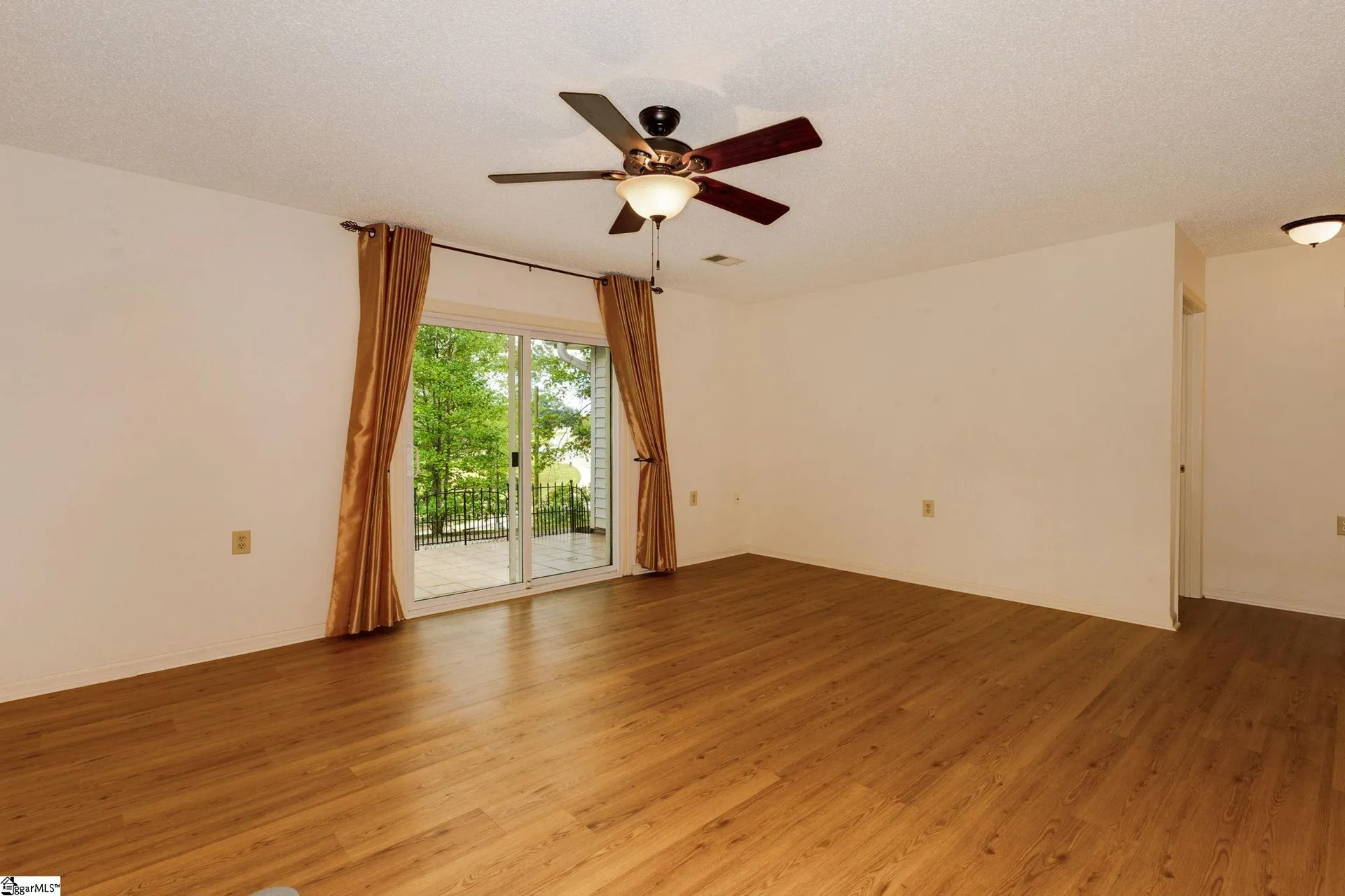 Property image 4 at 208 Creek Forest Drive, Greenville, SC 29615-5302