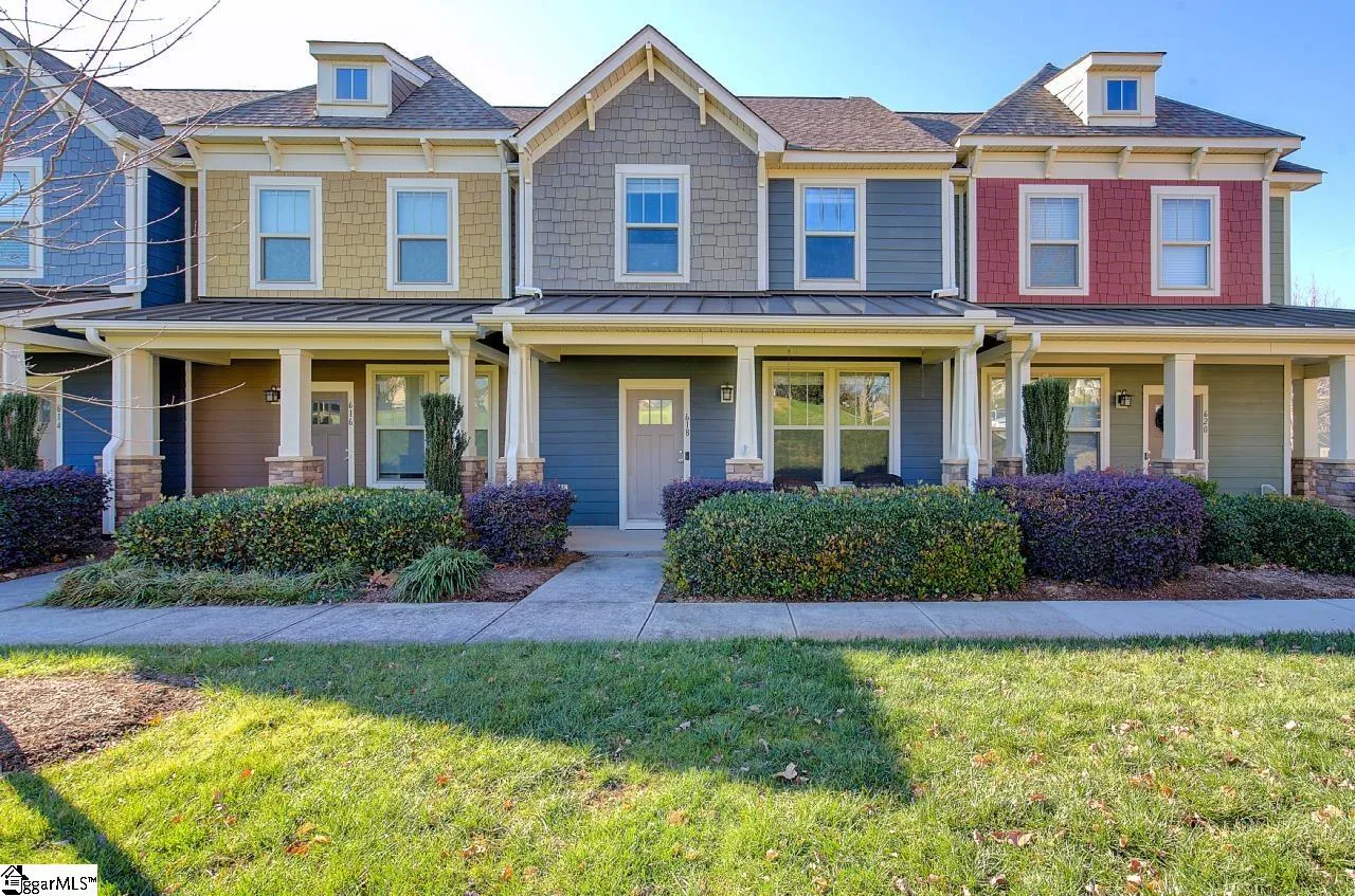 618 Springbank Alley