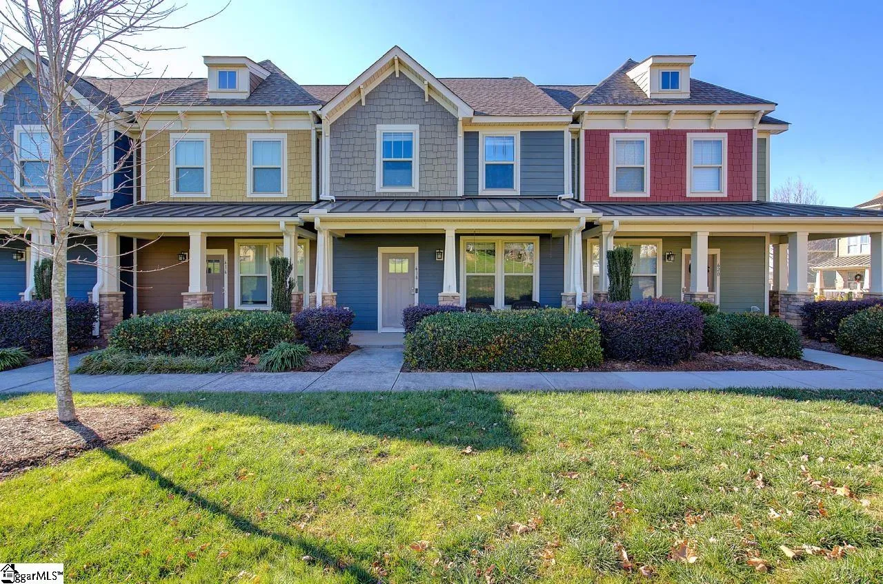 Property image 2 at 618 Springbank Alley, Greer, SC 29651