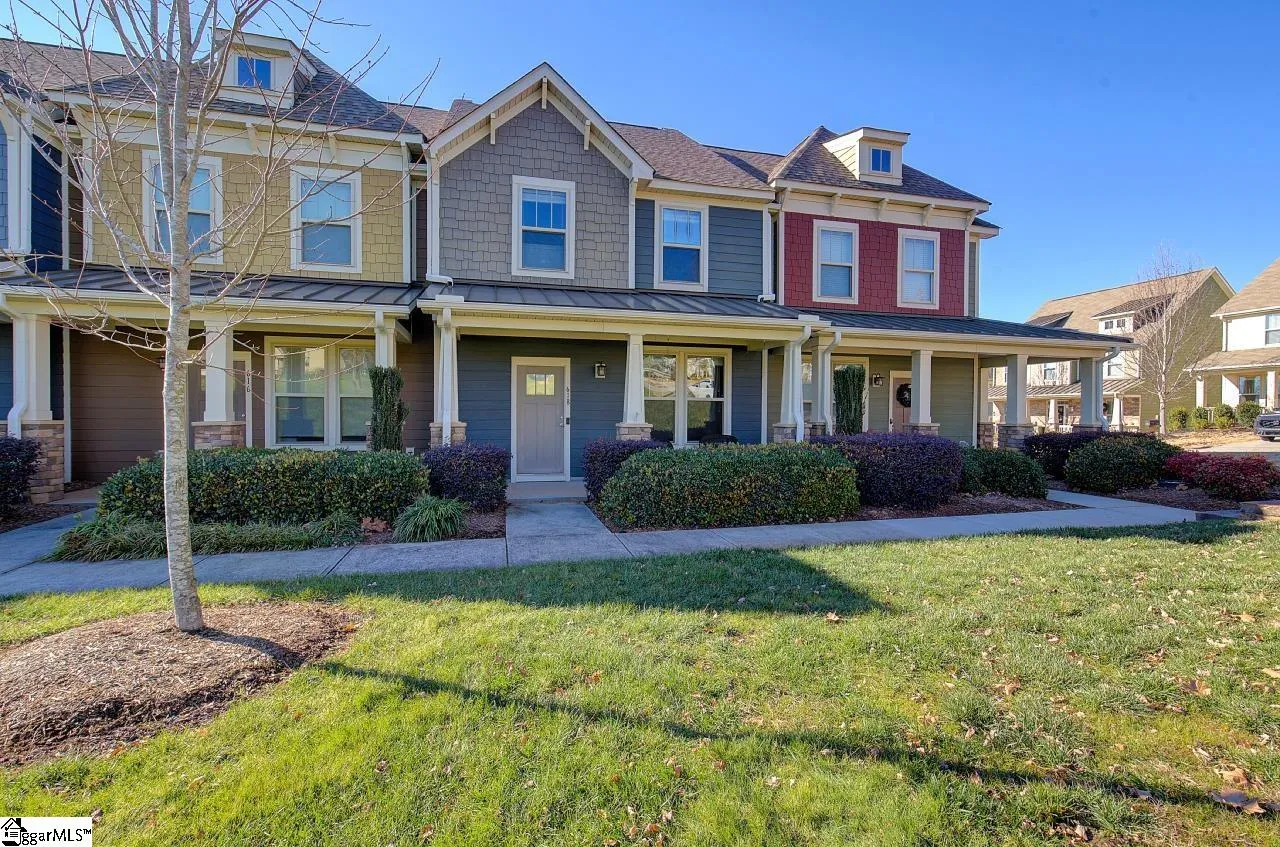 Property image 3 at 618 Springbank Alley, Greer, SC 29651