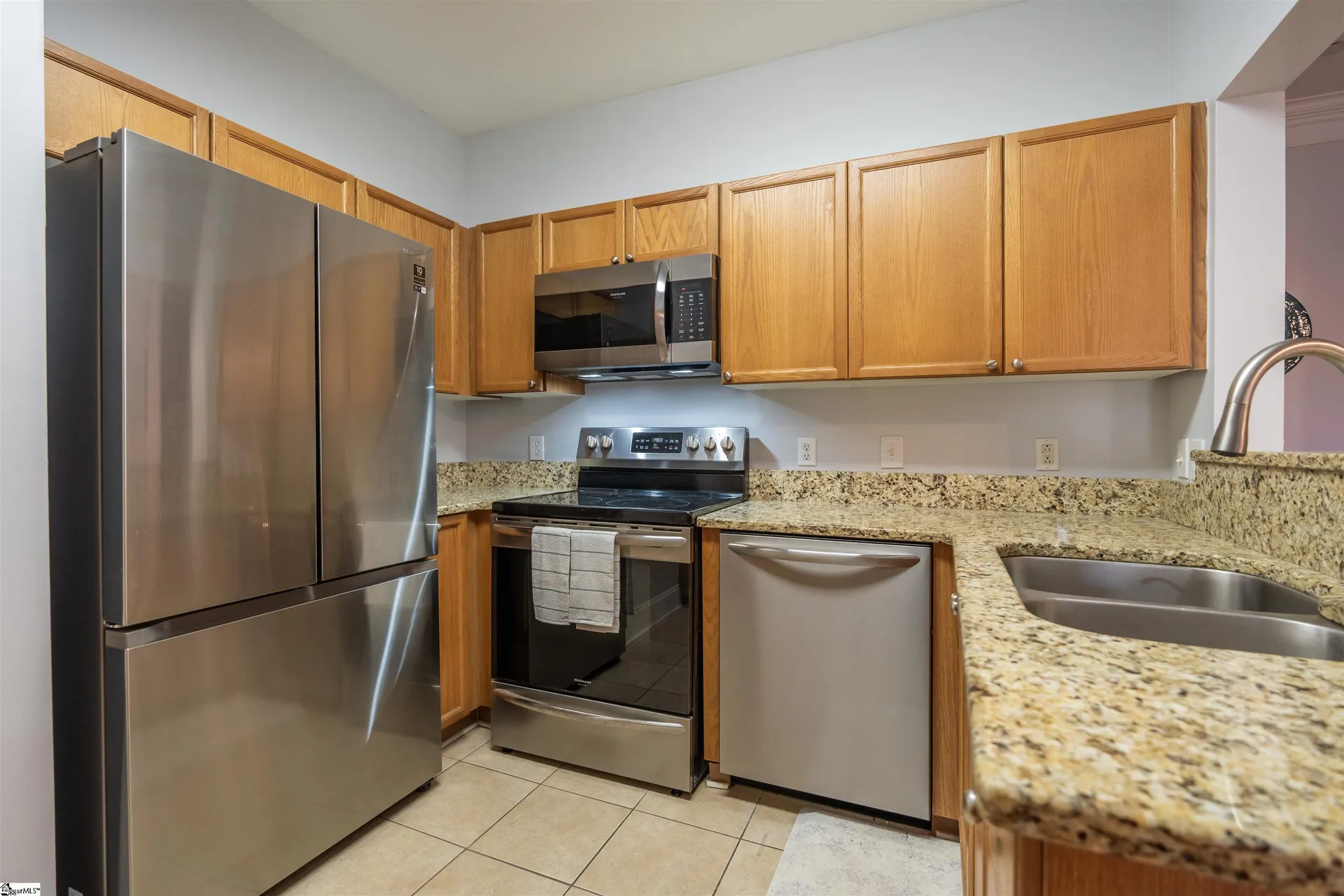 Property image 2 at 204 E Park Avenue, Greenville, SC 29601