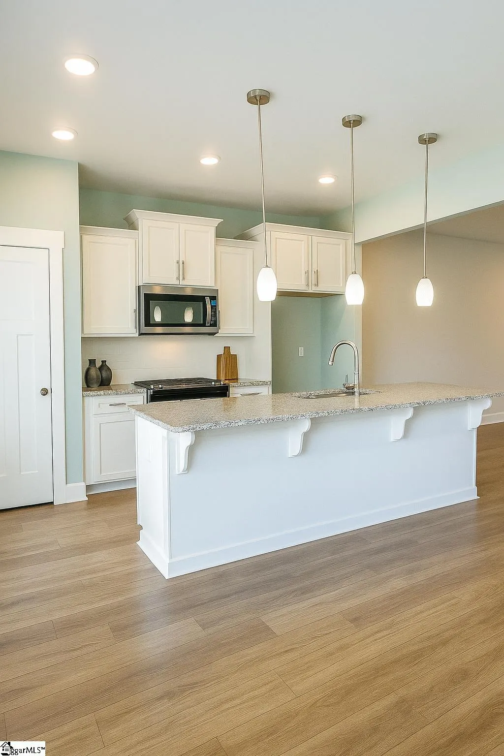 Property image 5 at 37 Mardale Lane, Greenville, SC 29609-0980