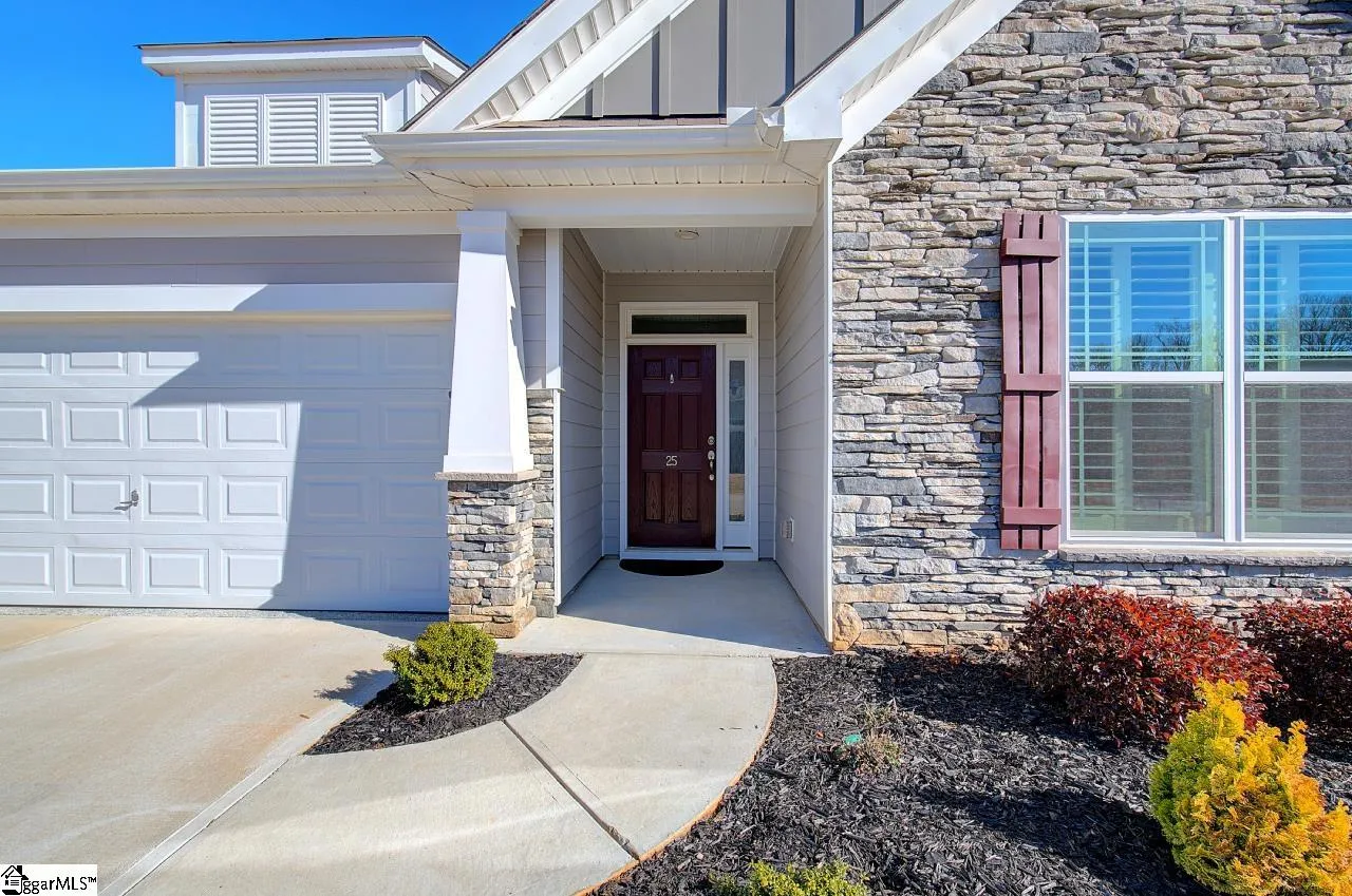Property image 2 at 25 Merrymount Drive, Simpsonville, SC 29681