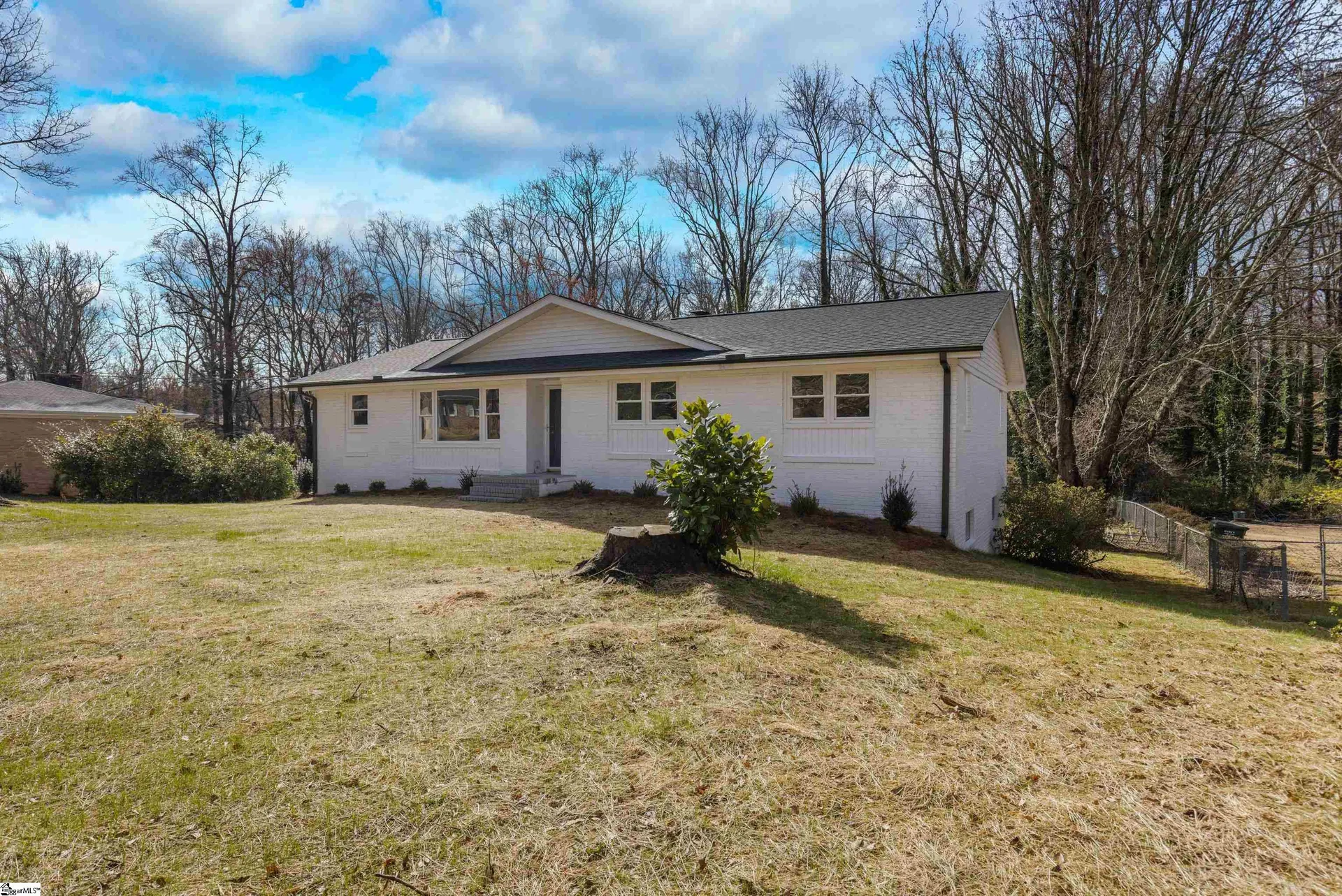 11 Longmeadow Road