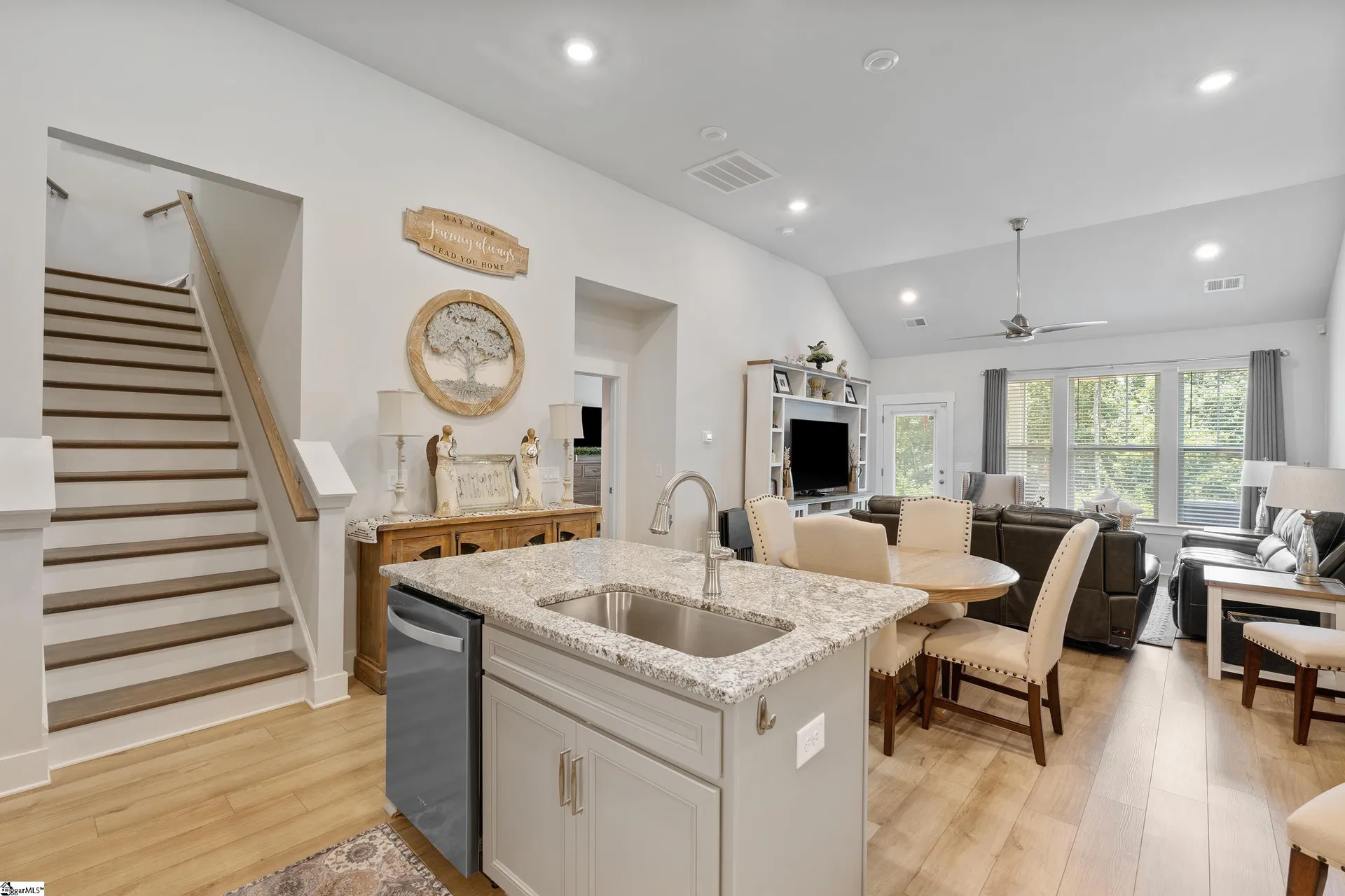 Property image 4 at 408 Ambleside Lane, Greenville, SC 29605
