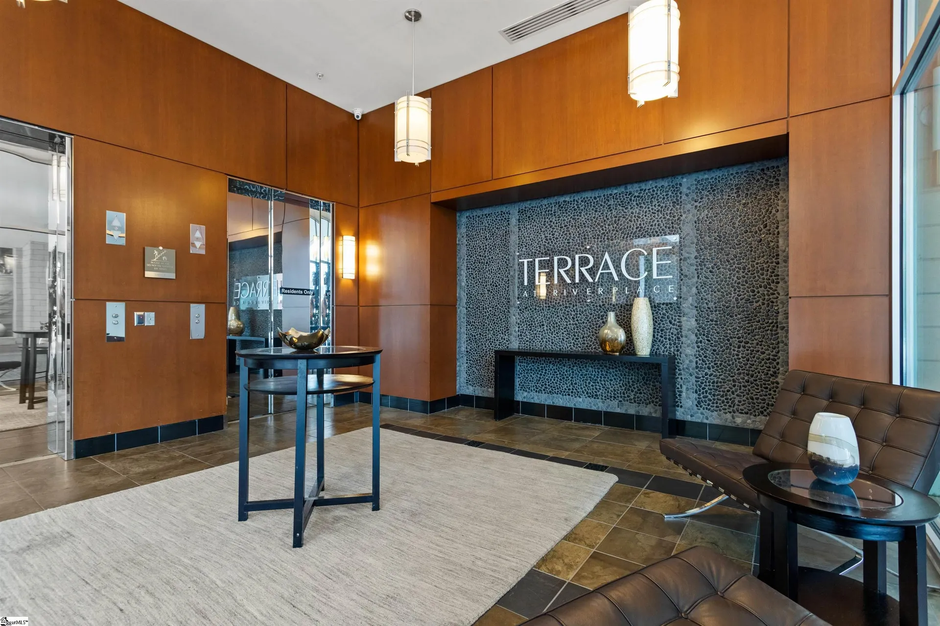 Property image 3 at 201 Riverplace Way, Greenville, SC 29601
