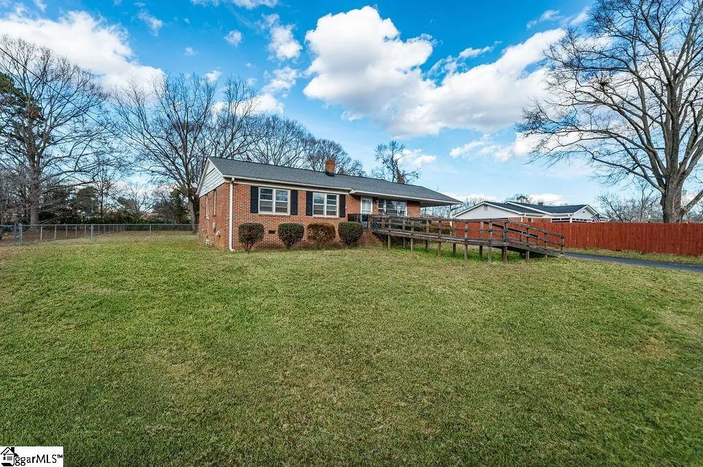 706 Fairview Street