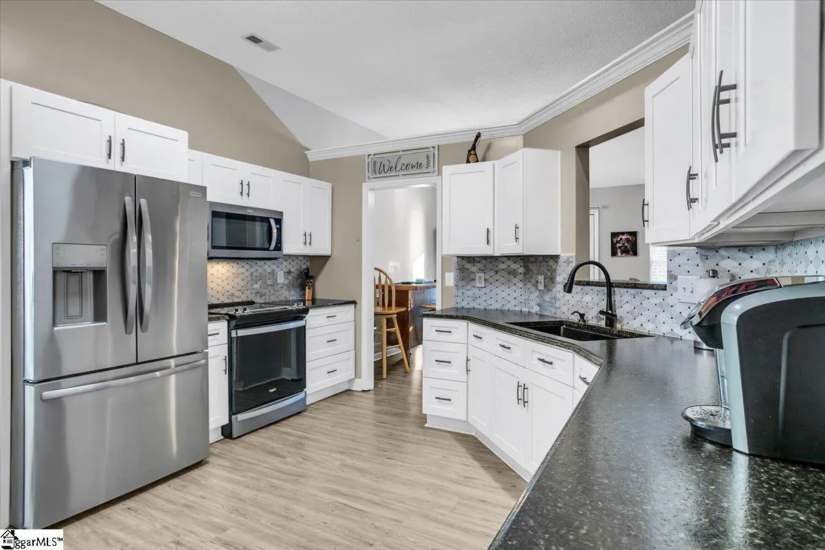 Property image 3 at 17 Crossvine Way, Simpsonville, SC 29680