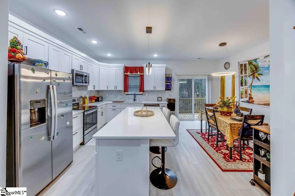 Property image 3 at 414 Sprig Court, Boiling Springs, SC 29316