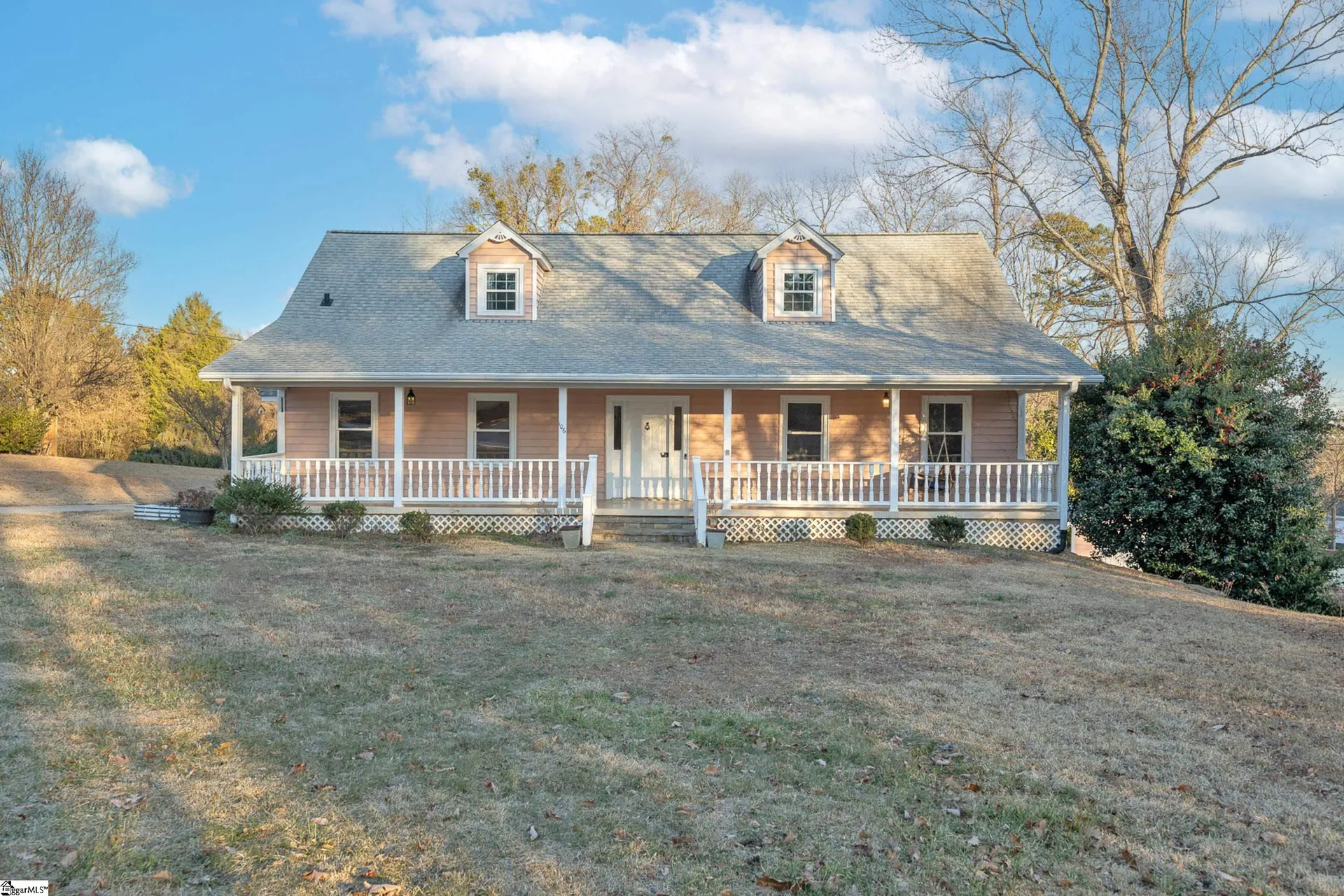 Property image 2 at 106 Peachtree Drive, Greer, SC 29651