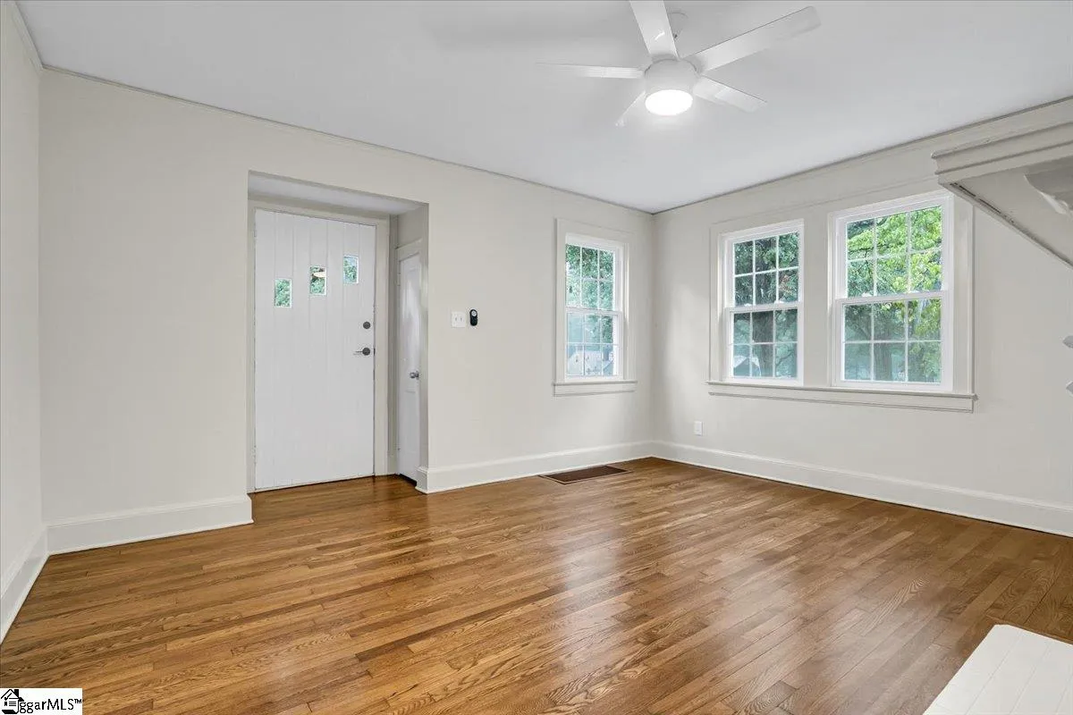 Property image 3 at 147 White Oak Road, Spartanburg, SC 29301