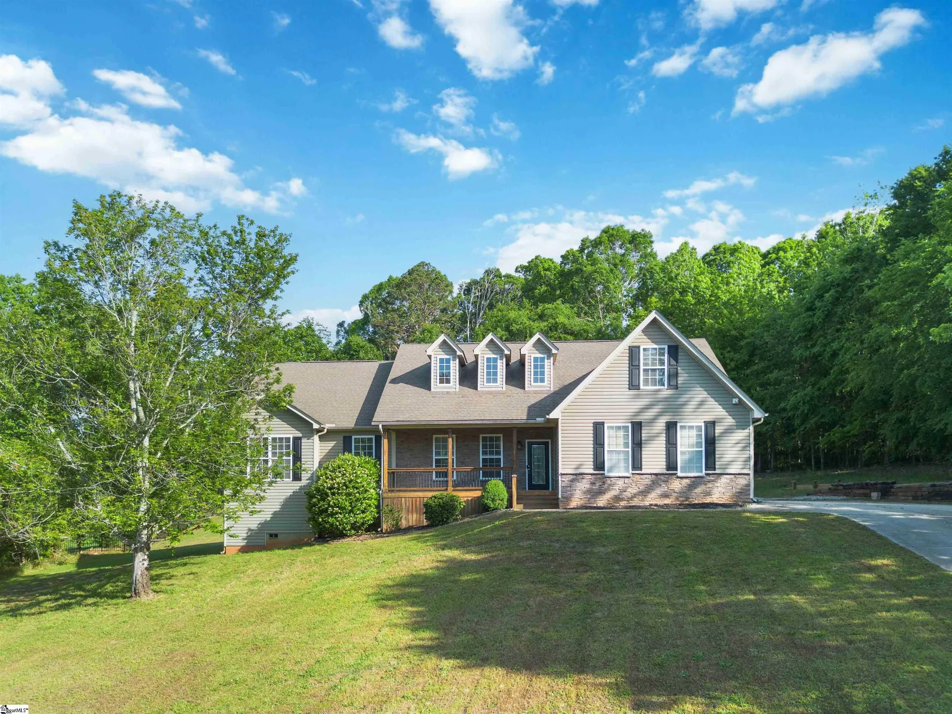 Property image 2 at 208 Quercus Run, Fountain Inn, SC 29644