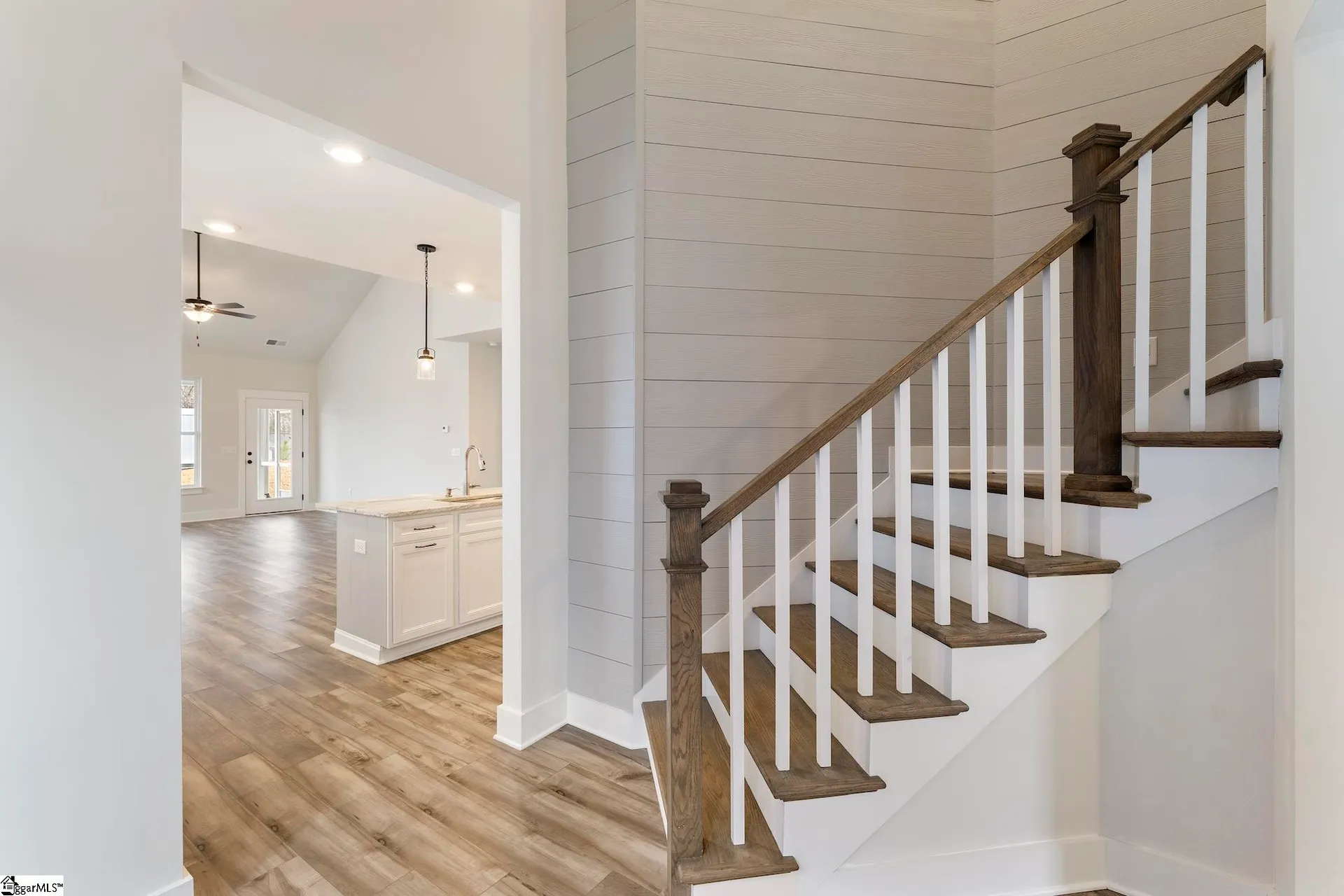 Property image 3 at 221 Rosecroft Drive, Easley, SC 29642